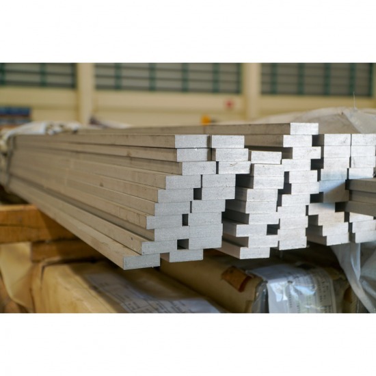 เพลาสแตนเลสสี่เหลี่ยม